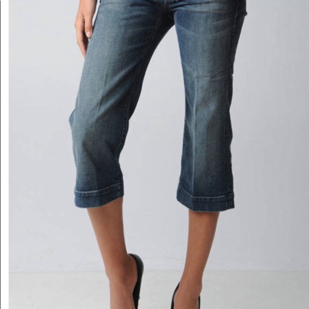 7 for all man kind Crop dojo flair  size 29